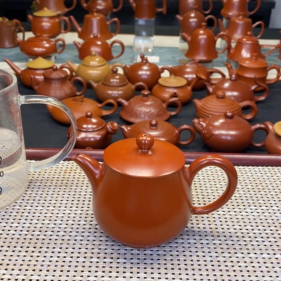 紫砂茶壶张**人潮州手工艺