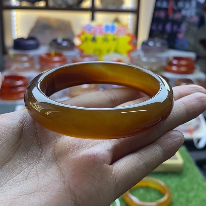 手镯玛瑙/玉髓未镶嵌坚*