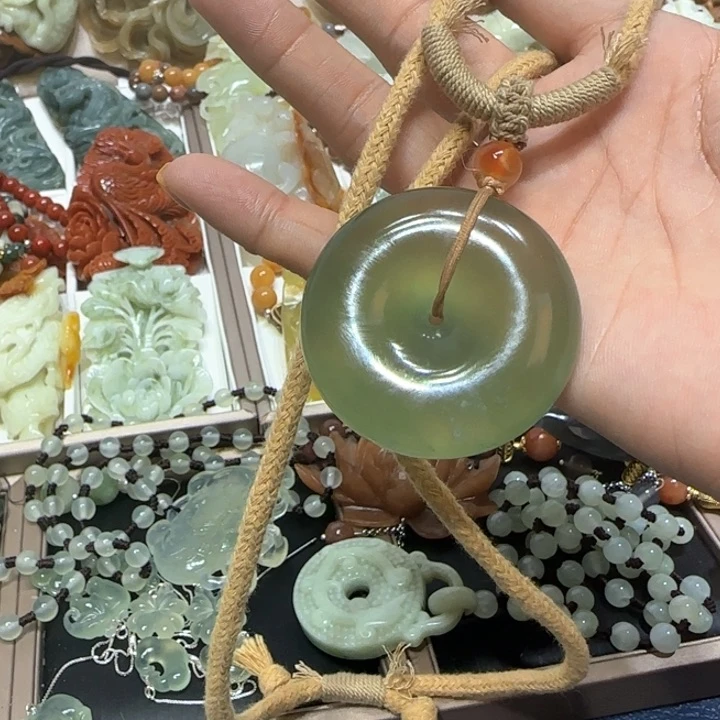 蛇纹石玉未镶嵌吊坠向*…