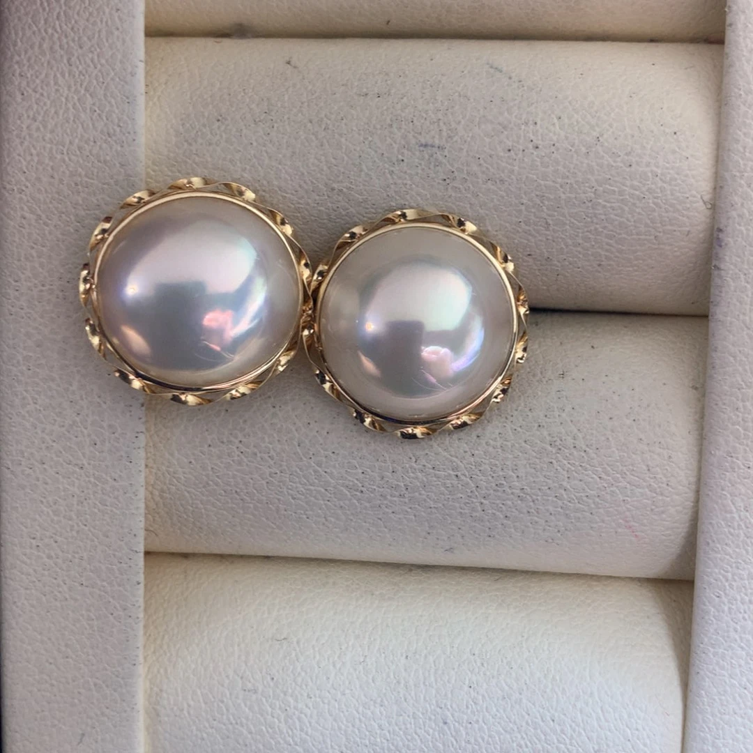 拼合珍珠（马贝珠）耳饰18K金镶嵌