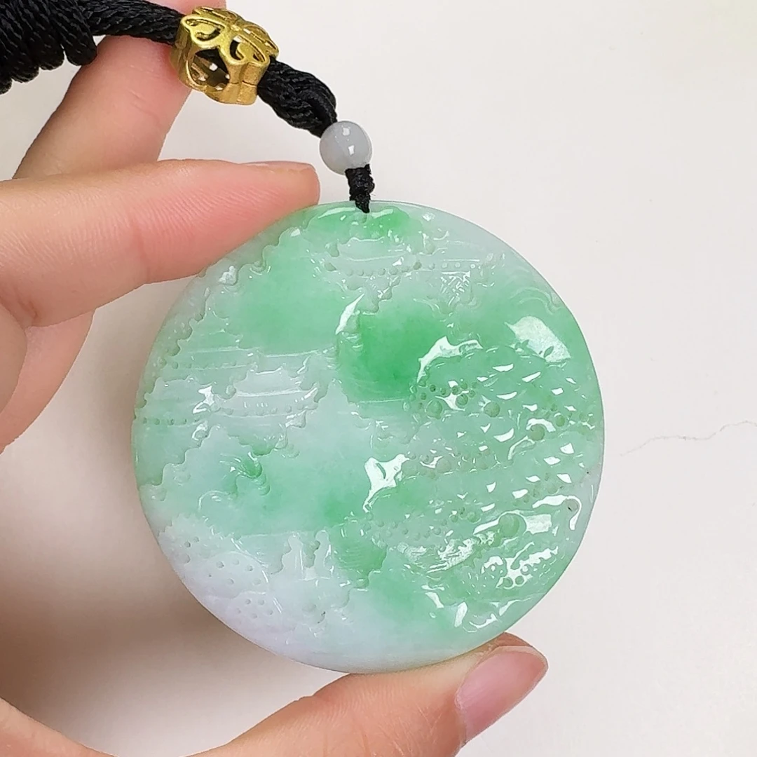 翡翠颈饰未镶嵌山水牌