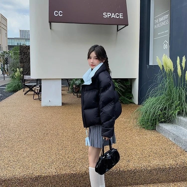 糖果甜心90大朵鹅羽绒服女2025冬新款拼色短款立领泡芙保暖面包服