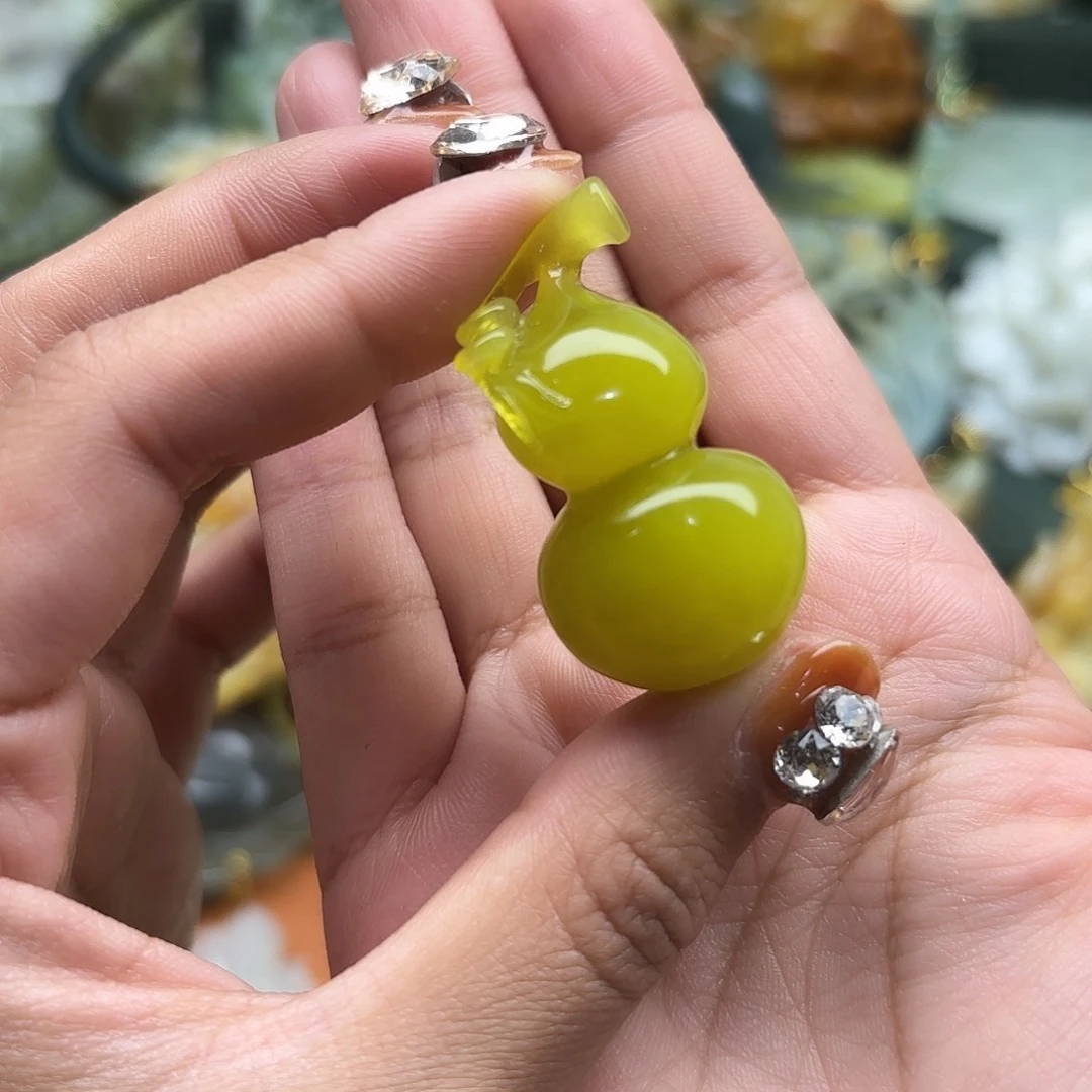 蛇纹石玉合金颈饰