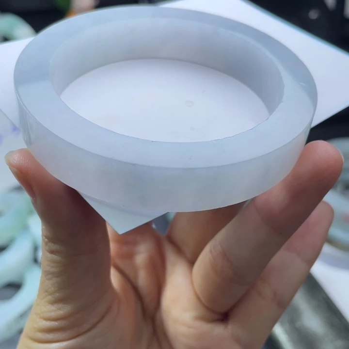定制翡翠翡翠手镯未镶嵌翡翠手镯