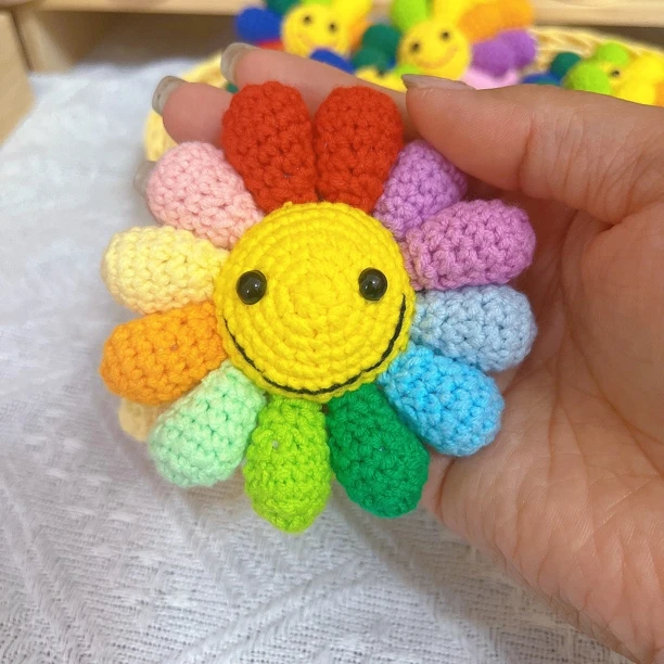 芙汐手作-纯手工毛线钩织玩偶一物一拍太阳花挂件车挂钥匙扣