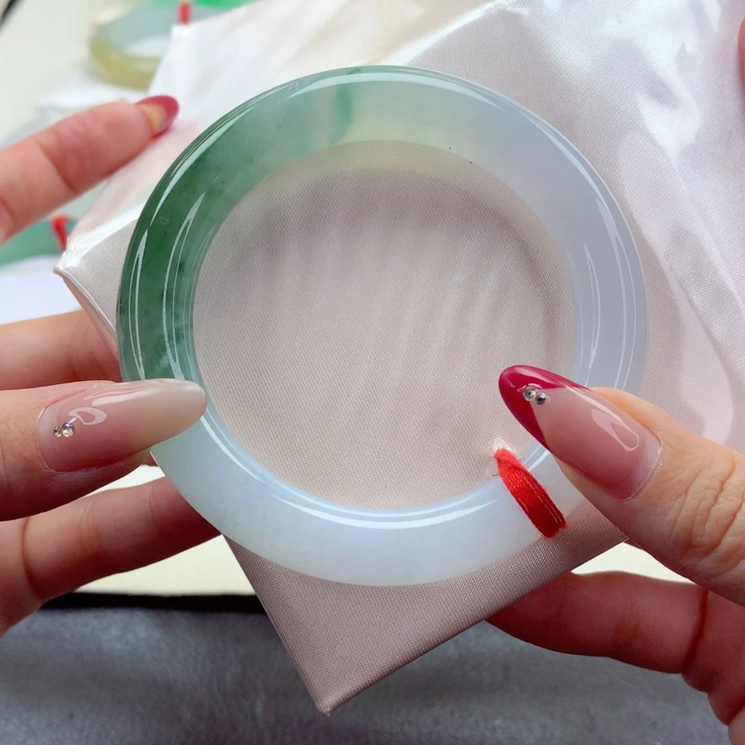 未镶嵌手镯翡翠9907山水华庭 种老肉细