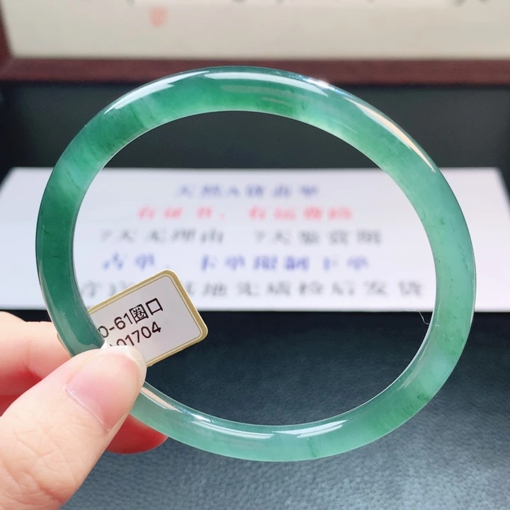 翡翠未镶嵌手镯翡翠手镯42