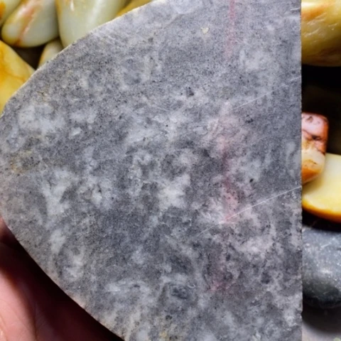 未镶嵌和田玉（糖玉）挂件