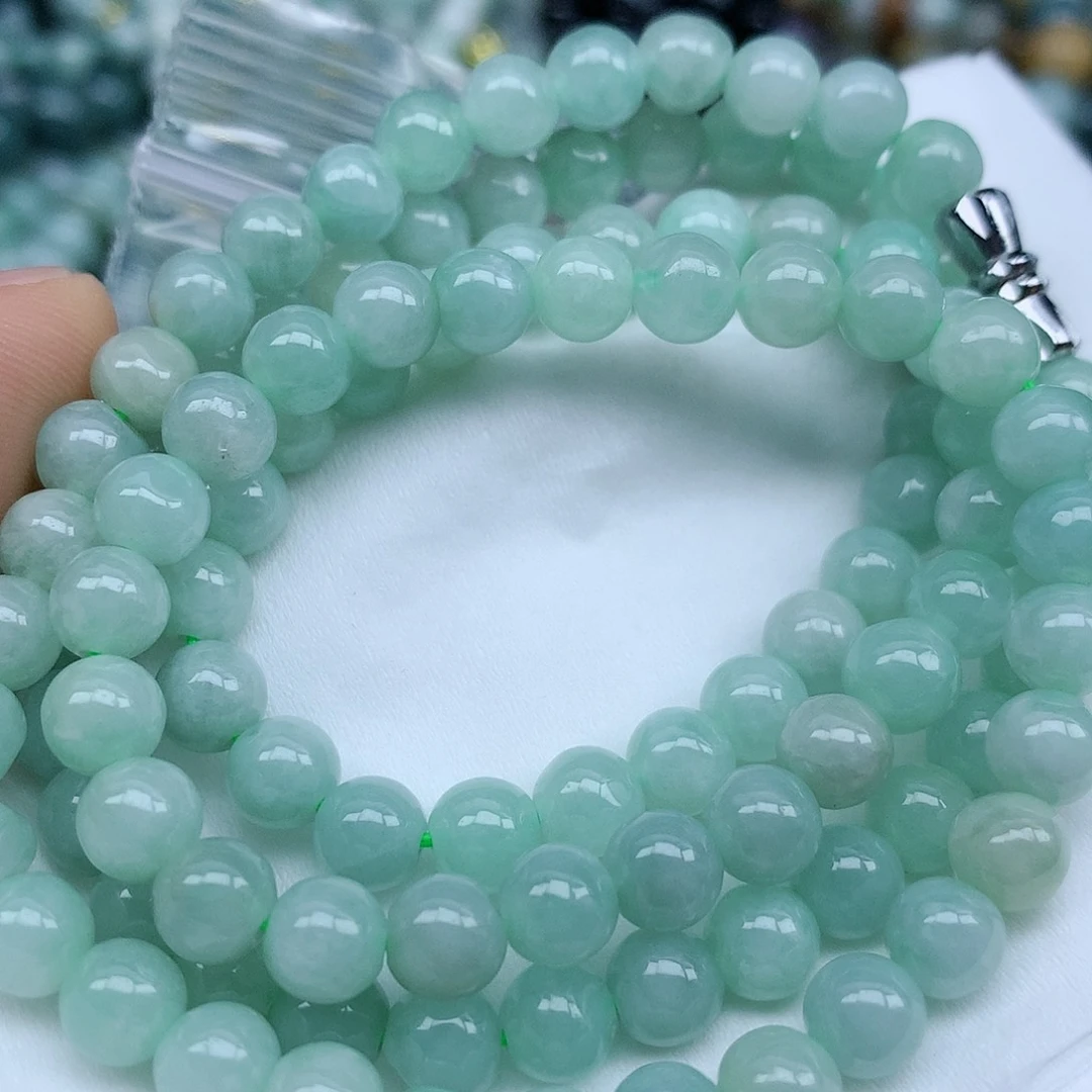 翡翠颈饰未镶嵌手串