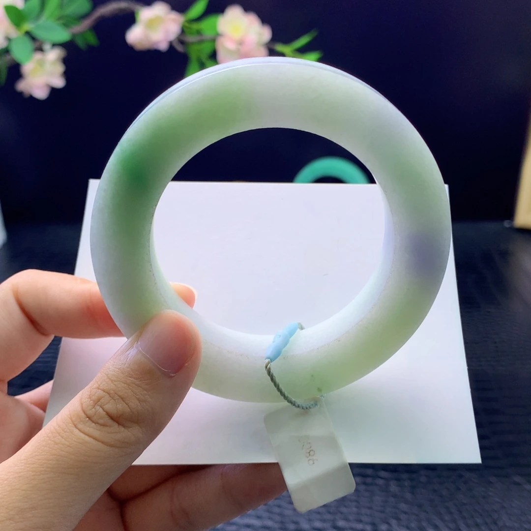 未镶嵌手镯定制翡翠