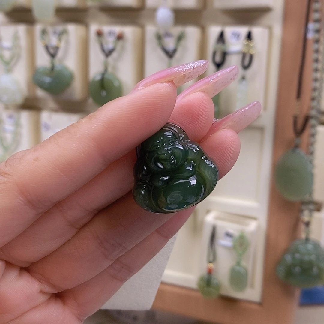 橘***噜颈饰未镶嵌和田玉
