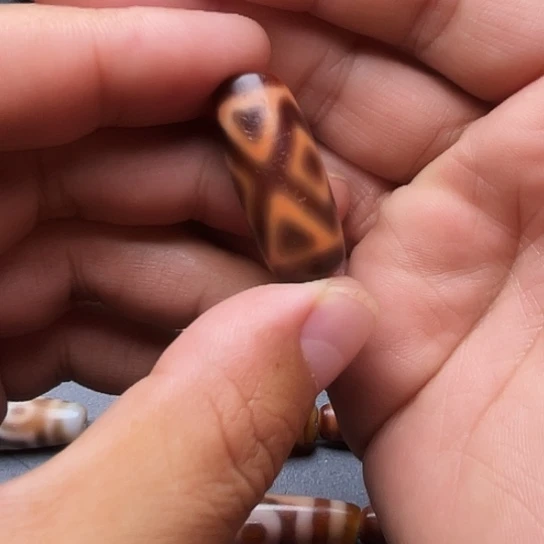 玛瑙/玉髓颈饰未镶嵌社***哥