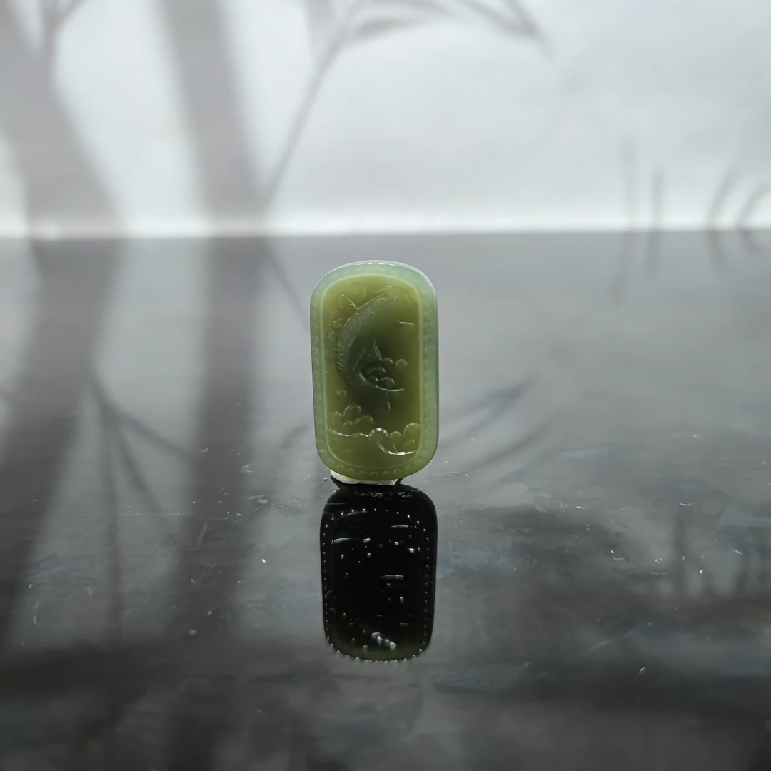 J和田玉好运锦鲤吊坠1242