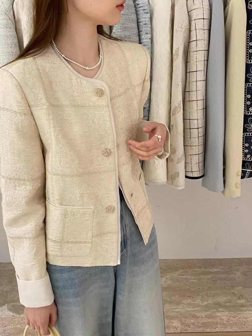 新中式短外套春季女款小香风上衣复古轻奢秋冬百搭圆领春款