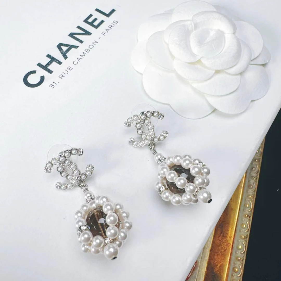 95新 Chanel/香奈儿 柚礼中古/香奈儿雪地珍珠双C耳钉NG507004