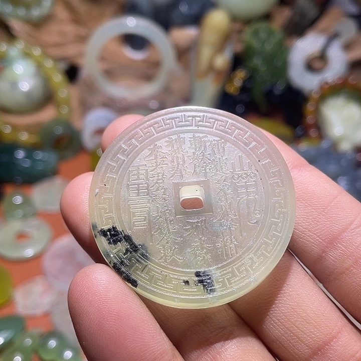蛇纹石玉未镶嵌珠宝奇石