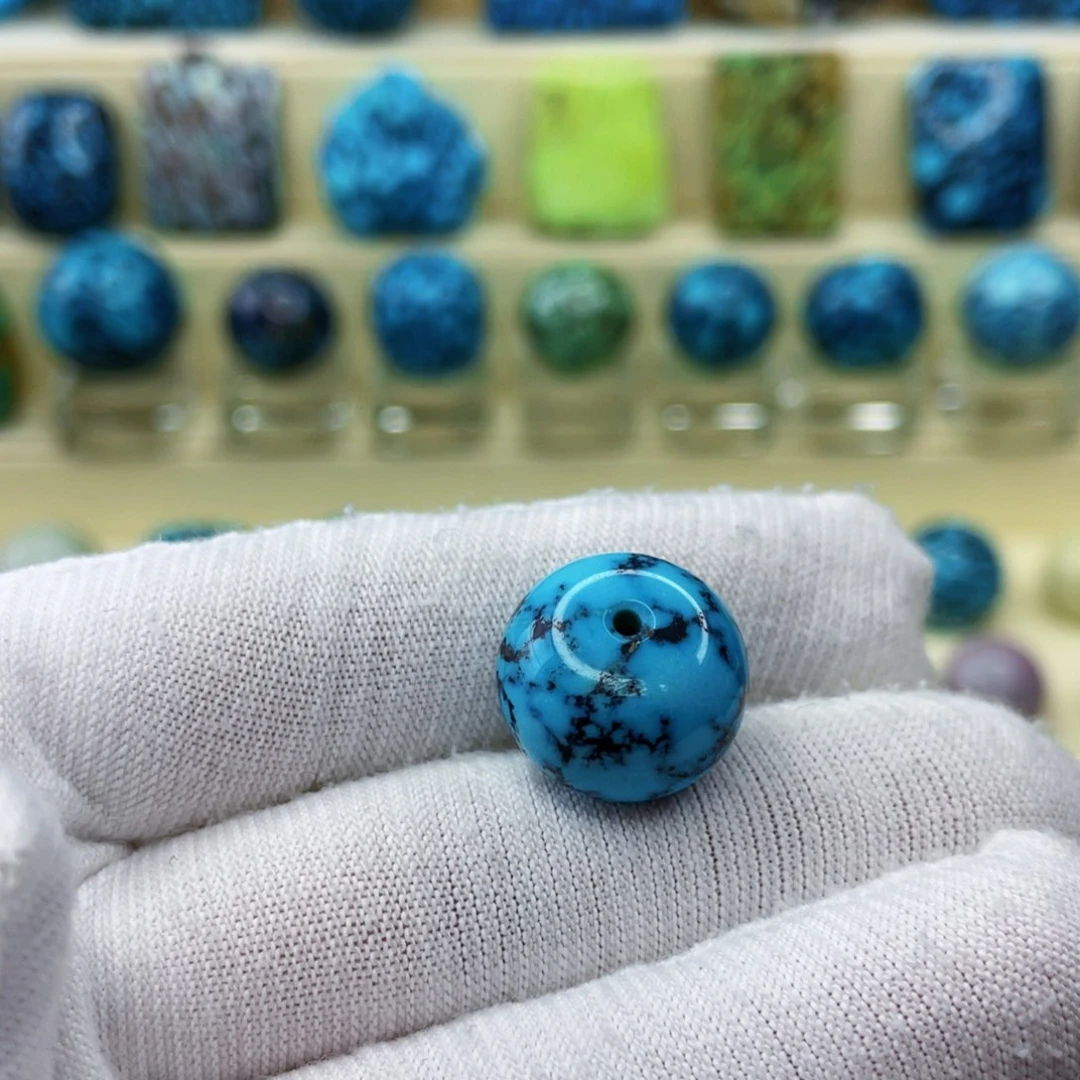 未镶嵌绿松石颈饰