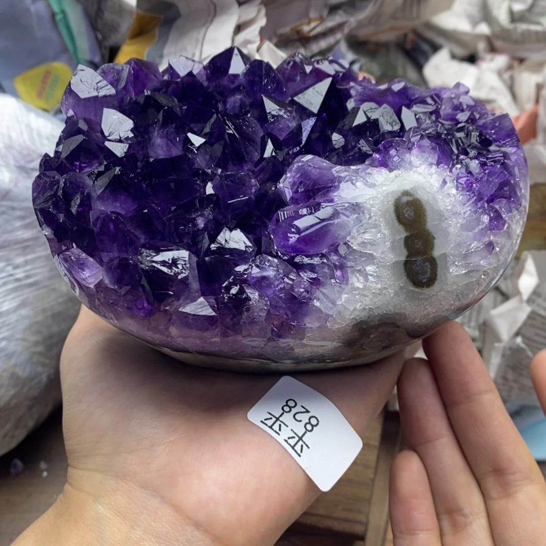 紫晶未镶嵌大型摆件（非配饰）