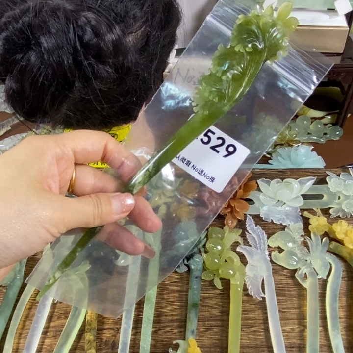 蛇纹石玉未镶嵌发饰