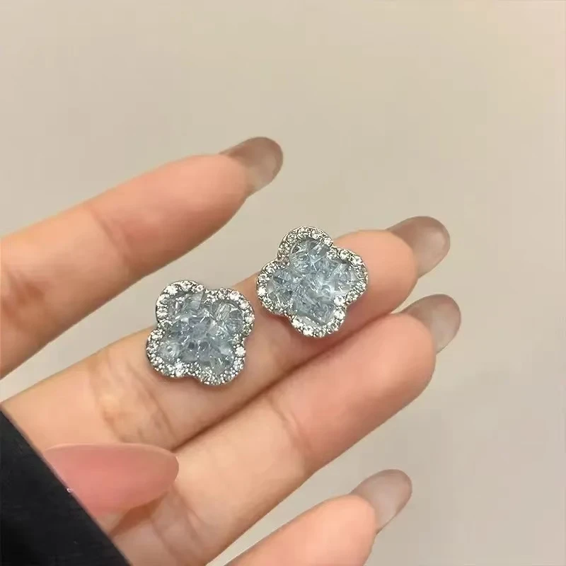 铜合金耳饰 休闲风女蓝色日韩小清新耳钉简约小巧可爱轻奢N2842