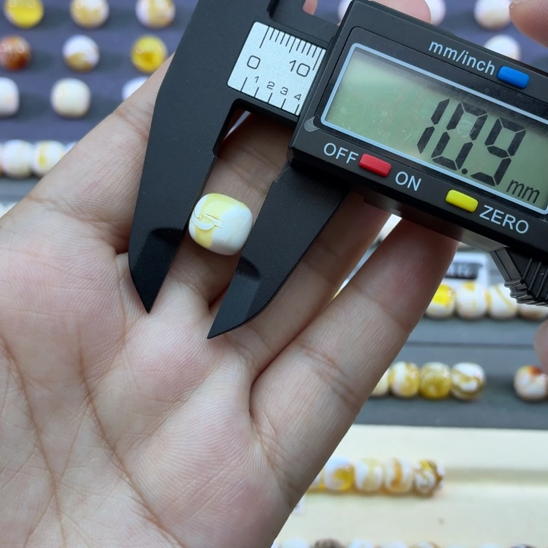 琥珀未镶嵌裸石18加老型