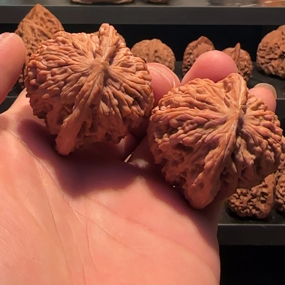 桃核把件四座楼核桃47