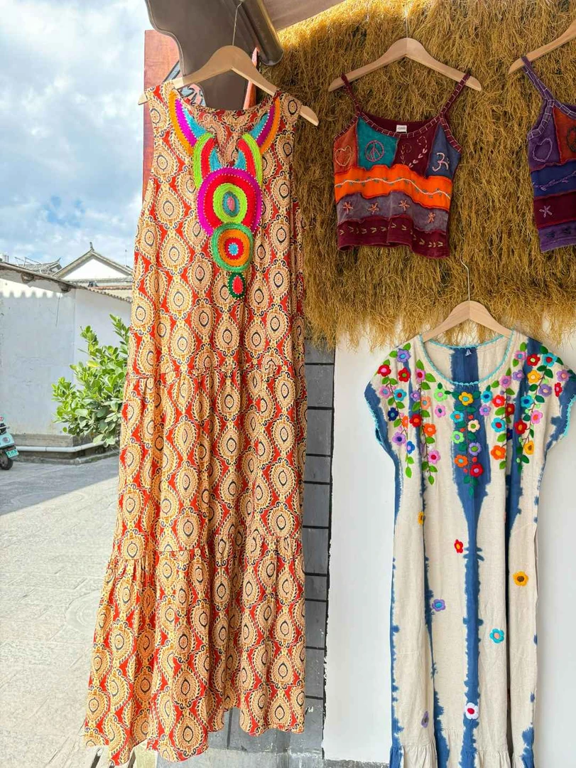 泰国清迈小众设计师款刺绣连衣裙