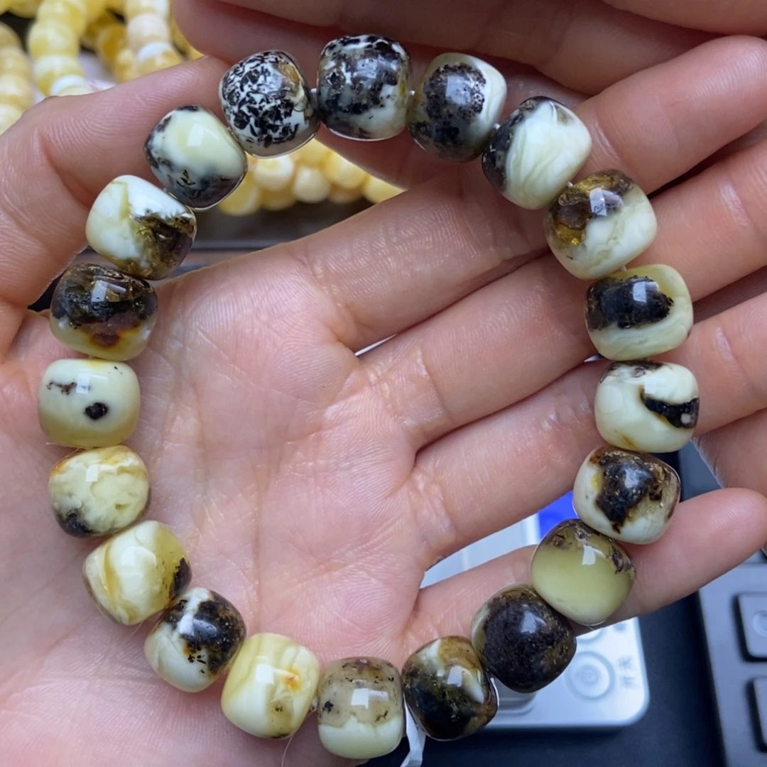 蜜蜡未镶嵌珠宝奇石38