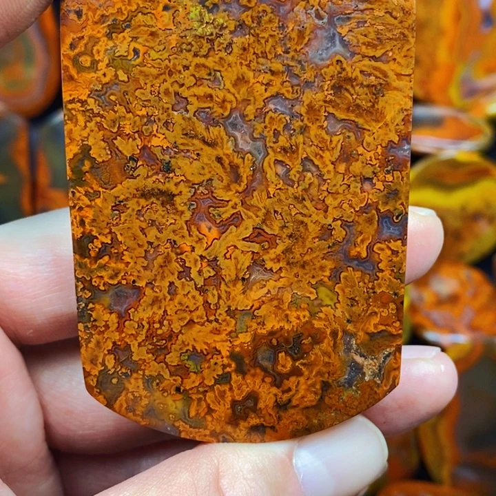 未***.玛瑙/玉髓未镶嵌玛瑙