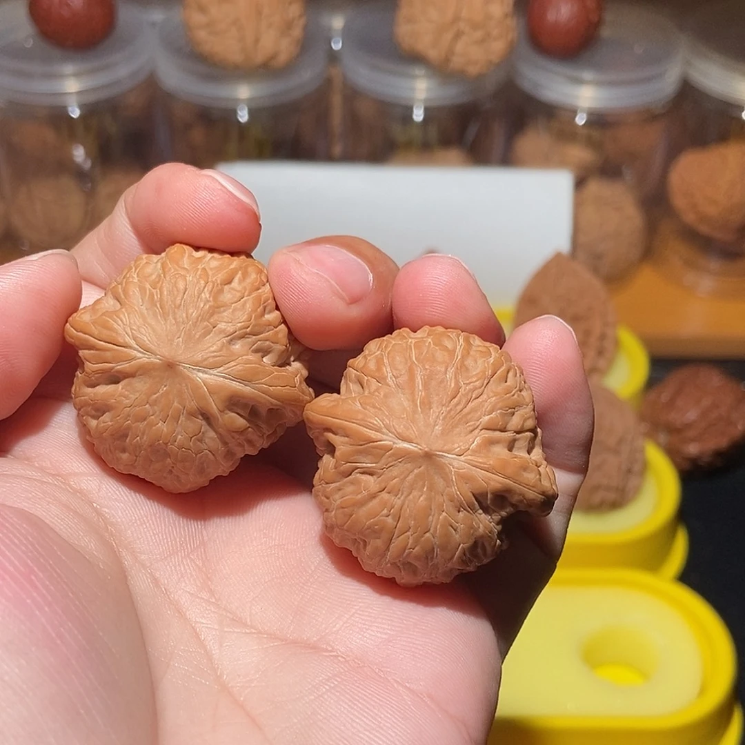 文玩核桃吊坠37铁锤妹妹