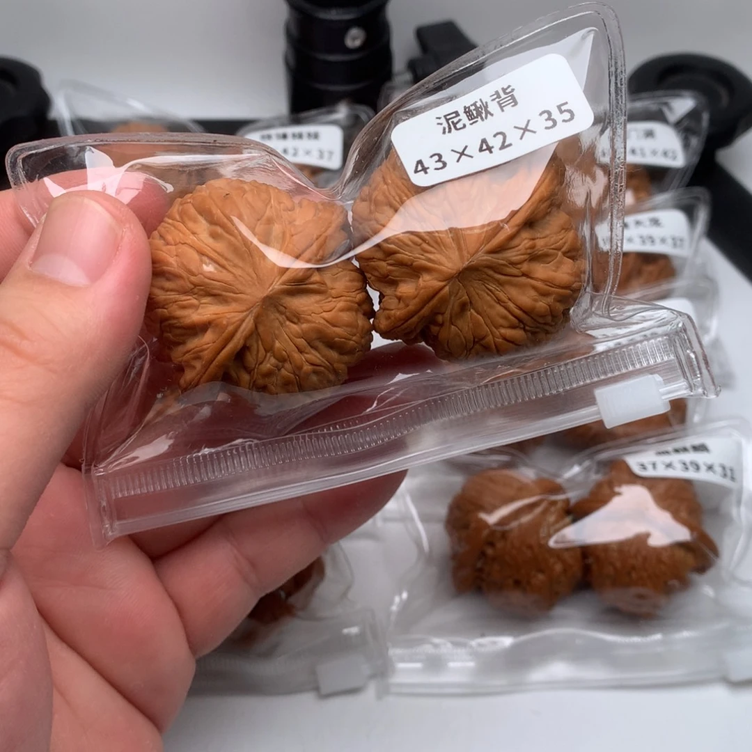 吊坠文玩核桃泥鳅背