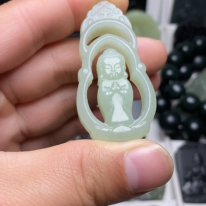 和田玉（青白玉）未镶嵌颈饰
