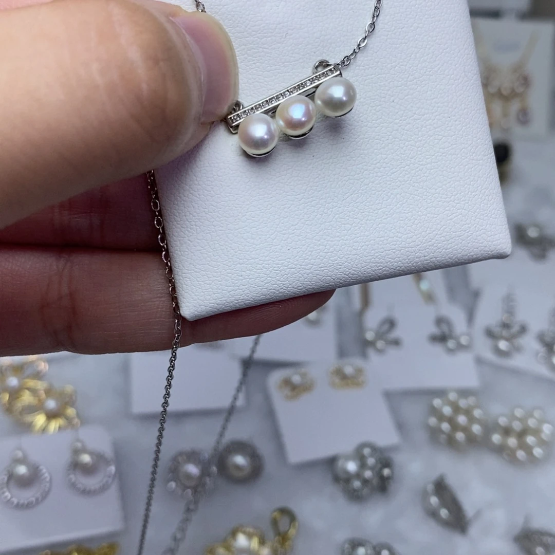 未镶嵌耳饰淡水珍珠