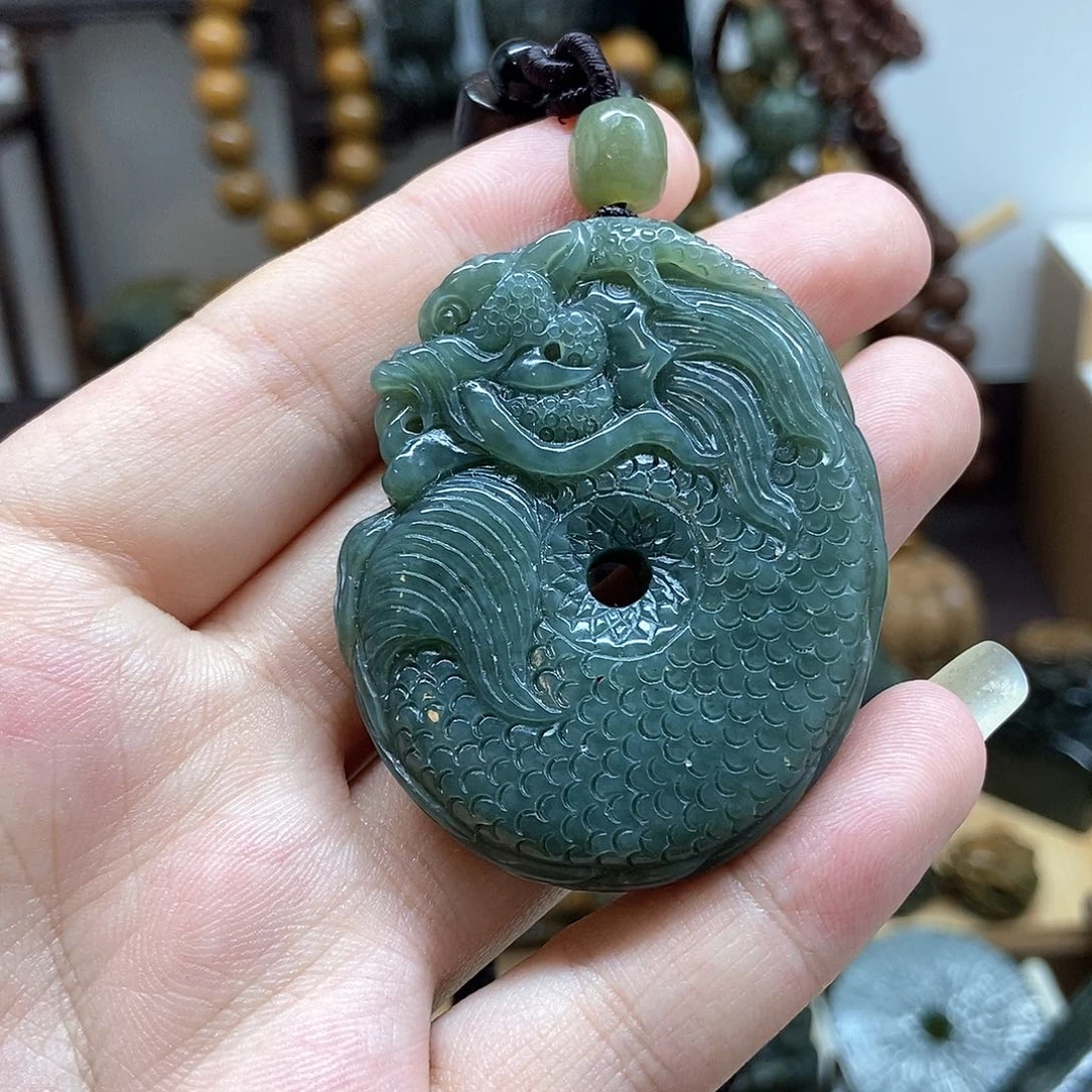 岫岩老玉（透闪石质玉）把件未镶嵌