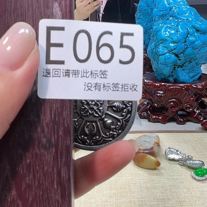 六***话大叶紫檀（黑酸枝木类）65