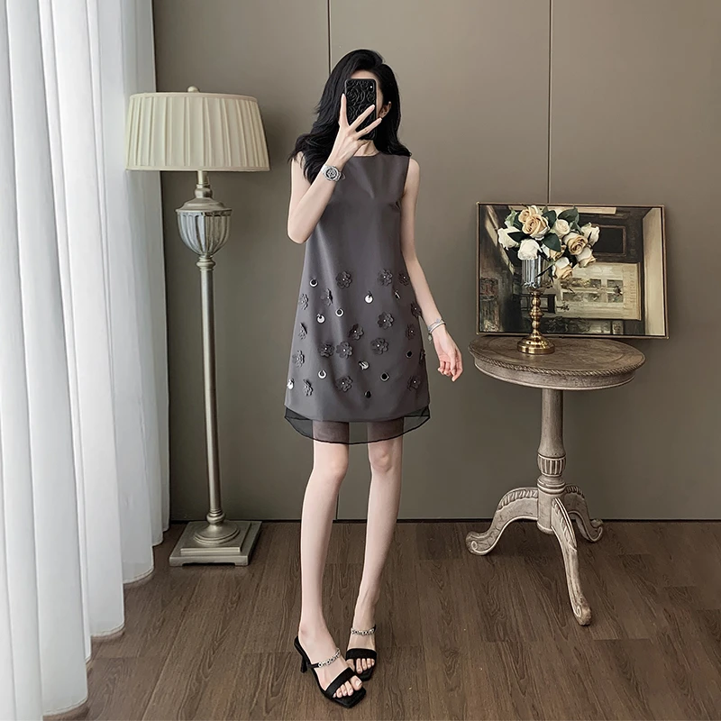 老钱风松弛感女装连衣裙高级感气质显瘦减龄休闲时尚无袖裙子