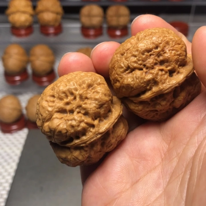 文玩核桃把件8金貔貅