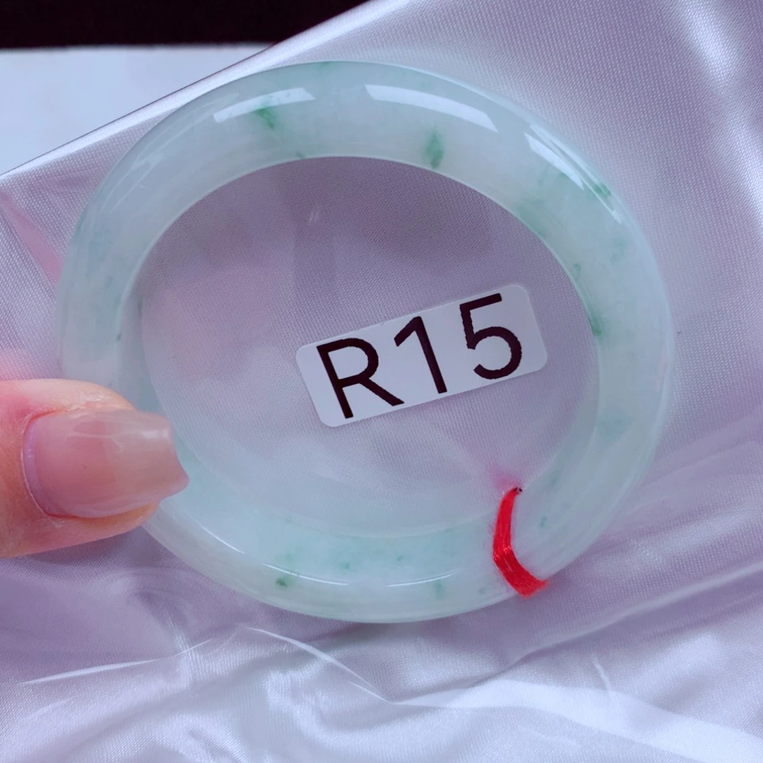 翡翠未镶嵌手镯手镯