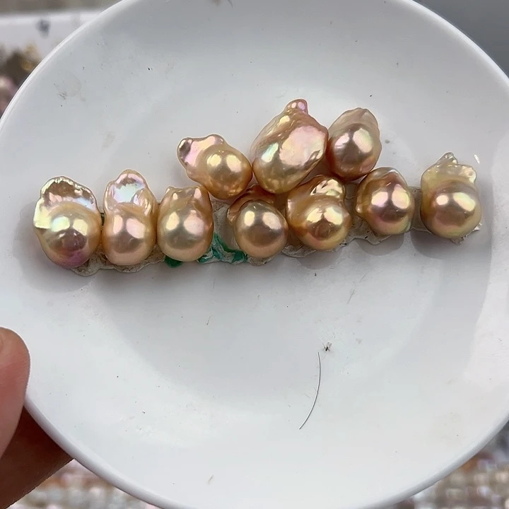 淡水珍珠未镶嵌颈饰很***花