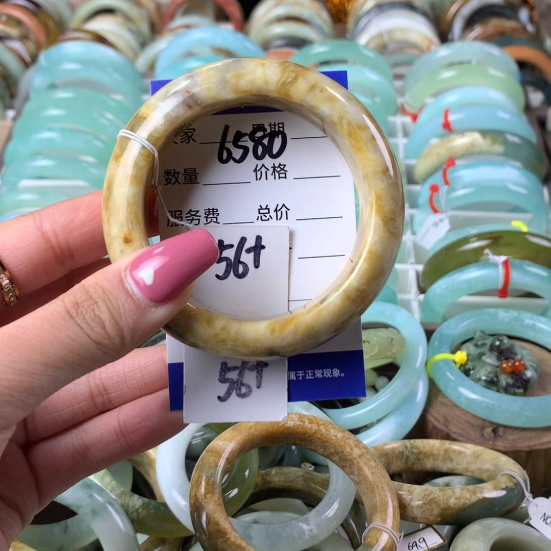 蛇纹石玉手镯未镶嵌6580