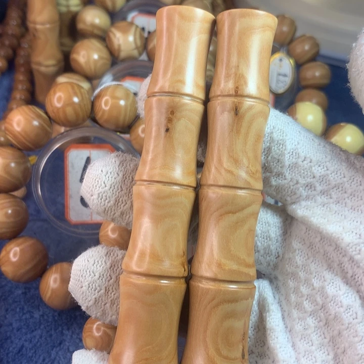 大叶紫檀（黑酸枝木类）