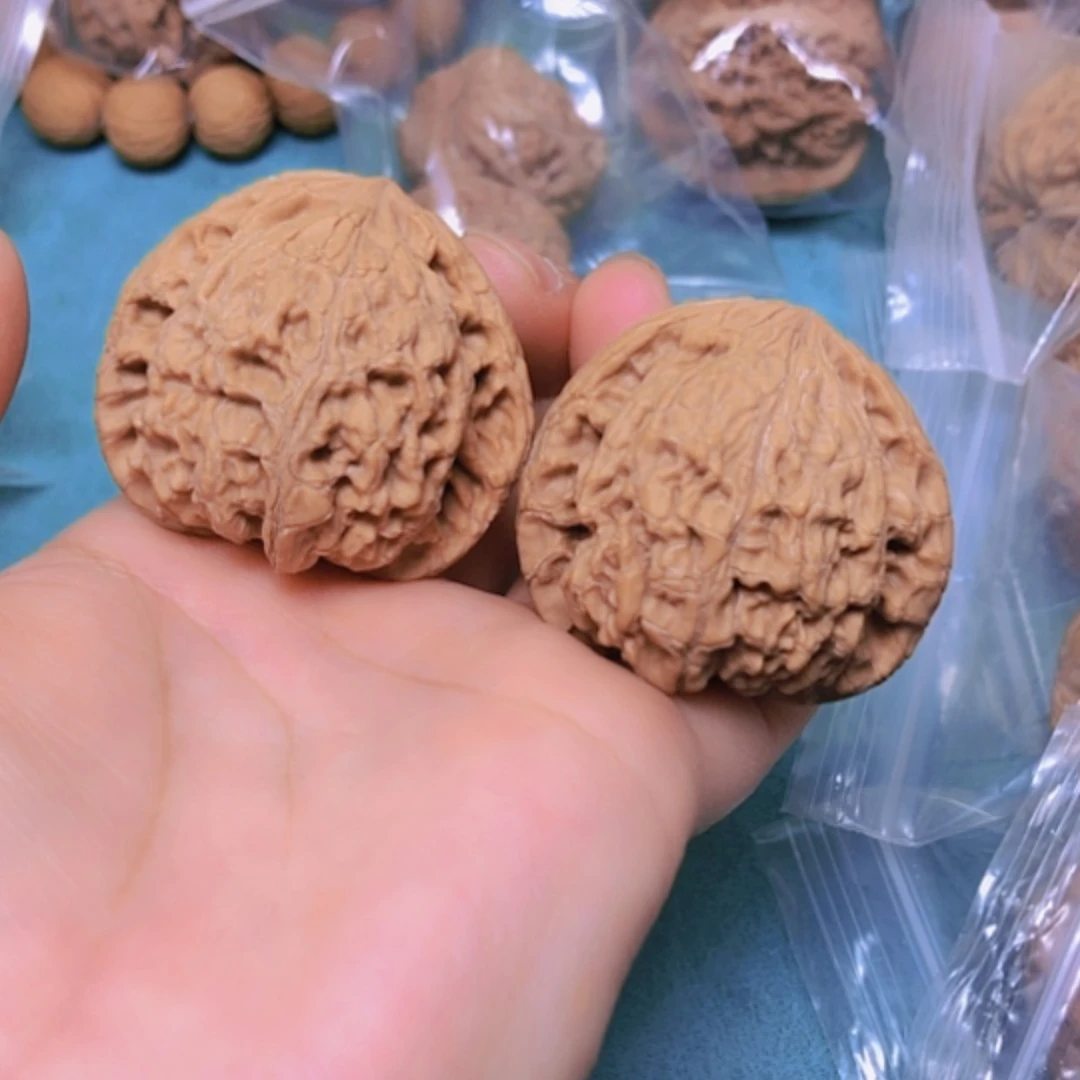 【闪购商品】把件核桃43虎头王全品