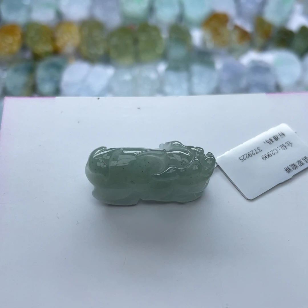 翡翠颈饰未镶嵌貔貅