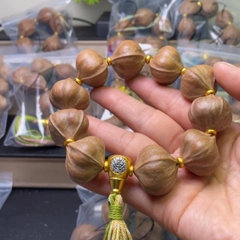 小***笔橄榄核手串/手链2.5四花12粒