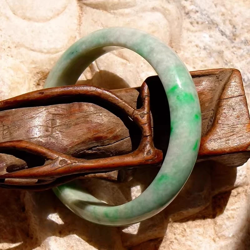 清一余9241天然A货缅甸老坑正阳绿翡翠手镯子手工雕刻支持复检59