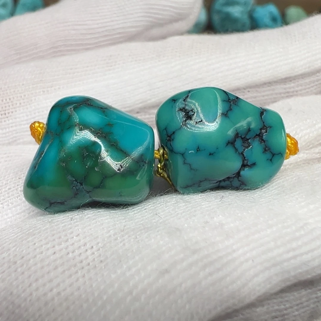 绿松石配饰未镶嵌
