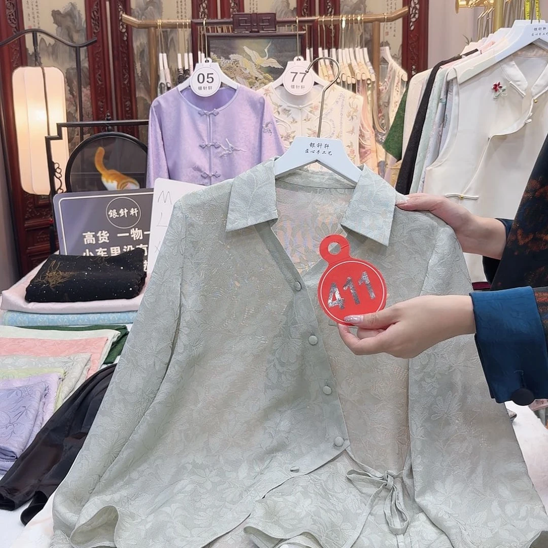 L***a非议的问题也越来越突出的