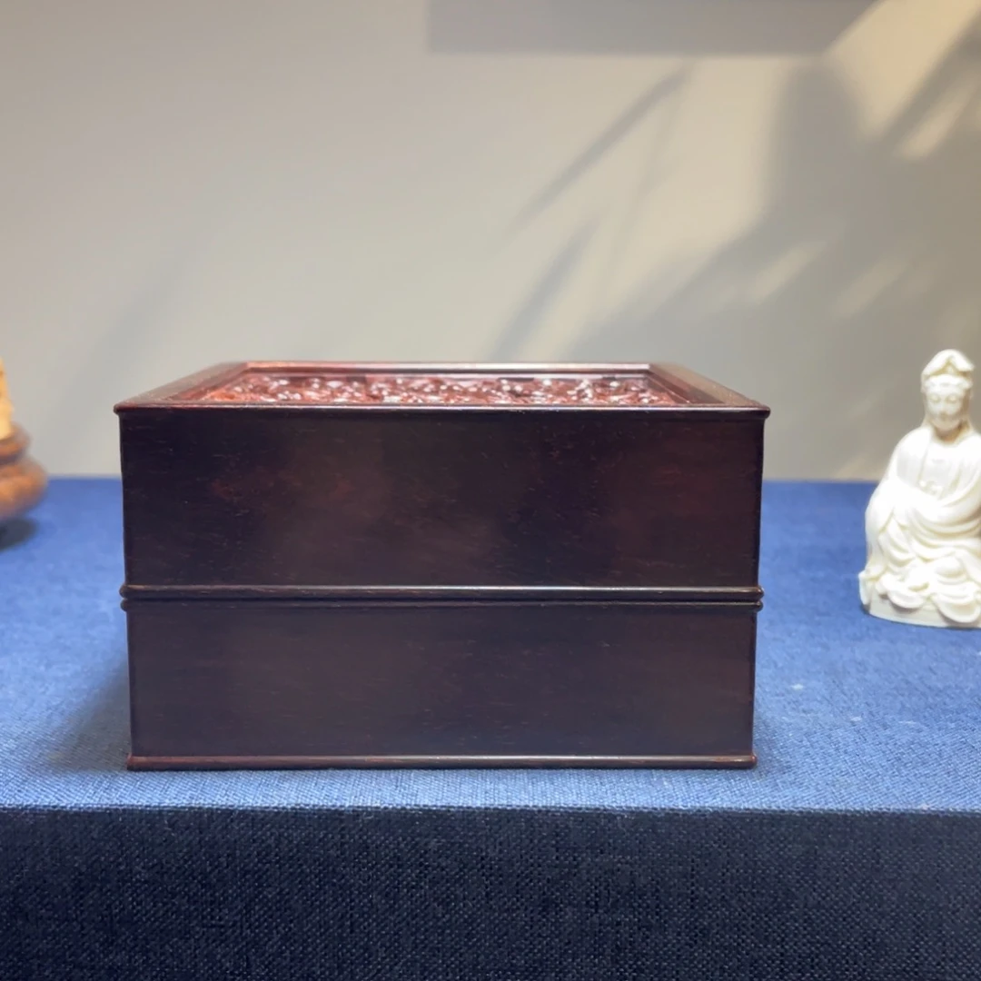 檀香紫檀（小叶紫檀）谢木雕工艺品摆件