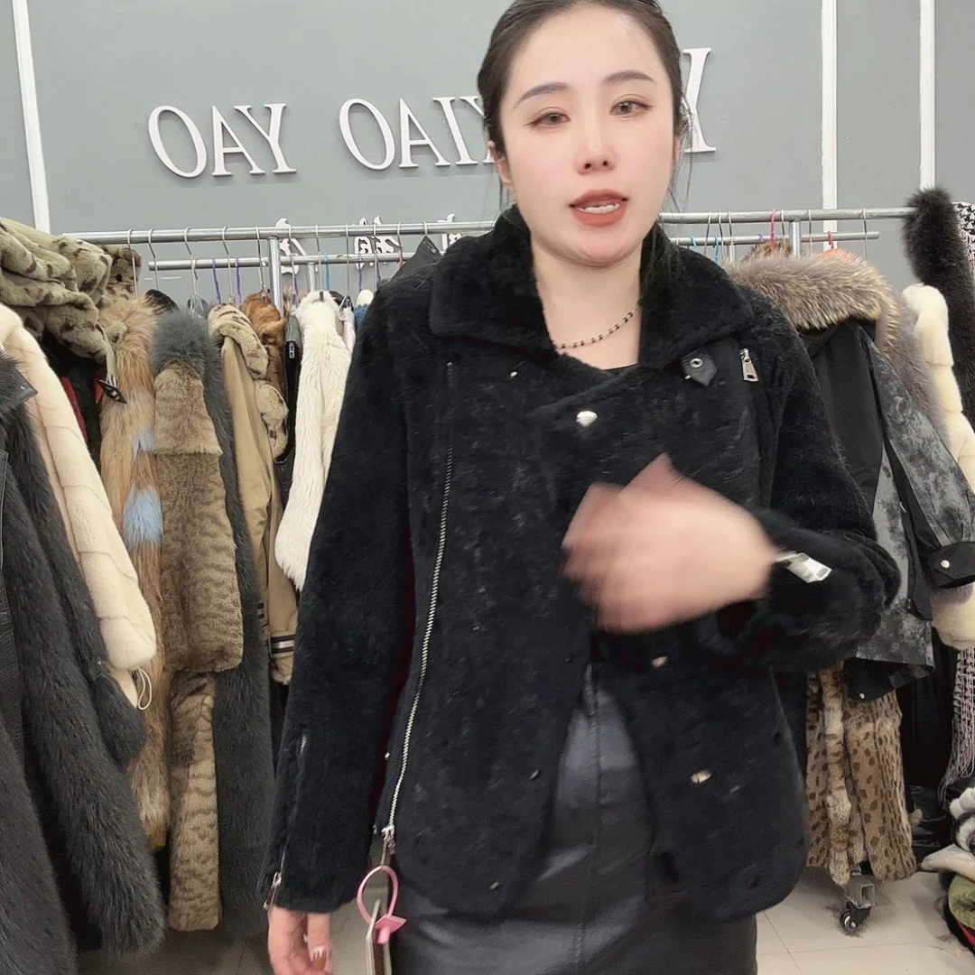 姚小妖家高端皮草