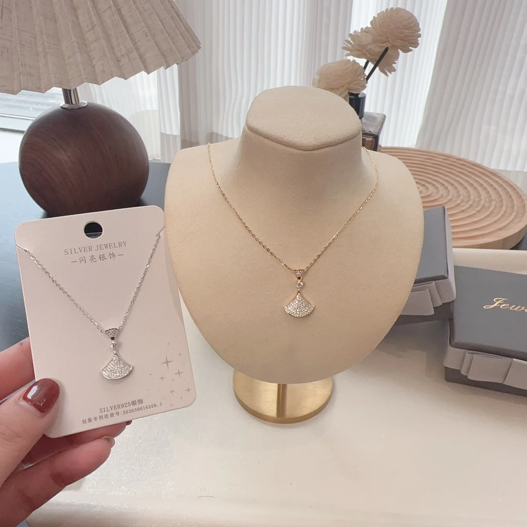 坠链均925银合成锆石 轻奢灵动时尚锁骨链大气满砖小裙子项链XL10